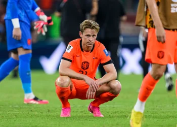 De Jong refuzoi të luante, Romero: Flick nuk i beson më mesfushorit holandez