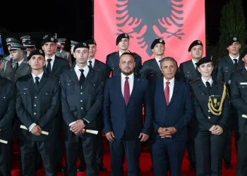 Diplomuan në Akademinë e Forcave të Armatosura të Shqipërisë, FSK-së i bashkohen edhe 10 oficerë të rinj