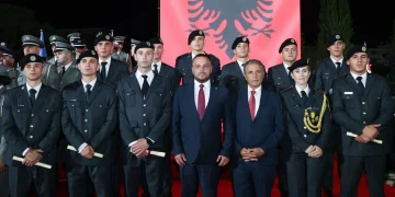 Diplomuan në Akademinë e Forcave të Armatosura të Shqipërisë, FSK-së i bashkohen edhe 10 oficerë të rinj