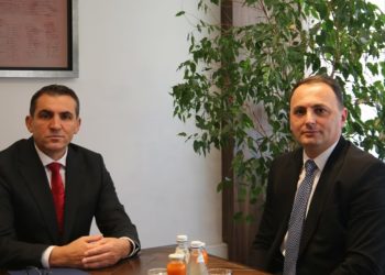 Kryeprokurori i shtetit priti në një takim drejtorin e AKI-së