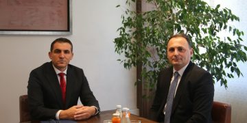 Kryeprokurori i shtetit priti në një takim drejtorin e AKI-së