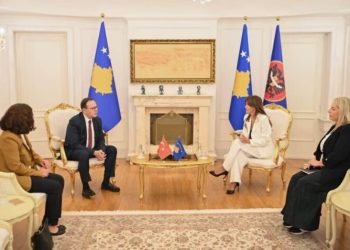 Haxhiu pret në takim lamtumirës ambasadorin e Turqisë