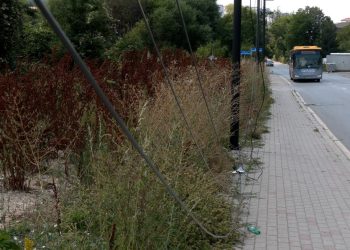 Qytetarët kërkojnë rregullimin e kabllove pranë Parkut të Gërmisë