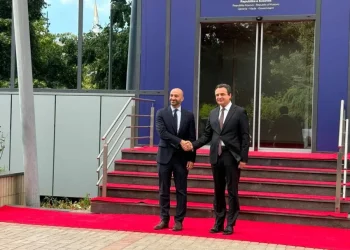 Kurti pret në takim ministrin francez Benjamin Haddad