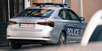 Policia gjen në veturën e të dyshuarit dokumente të lëshuara nga Serbia për shtetas të tjerë të Kosovës