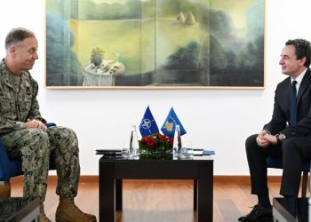Kurti dhe admirali i NATO-s flasin për zgjerimin e bashkëpunimit