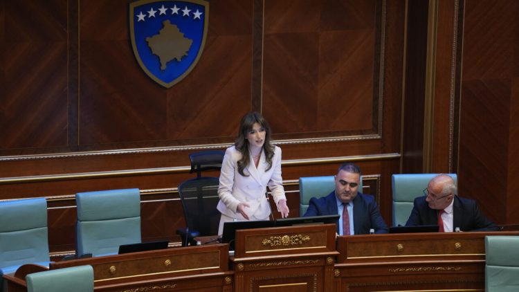 Haxhiu: Takimet mes VV-së dhe LDK-së duhet të rifillojnë sa më parë për arritjen e marrëveshjes për presidentin