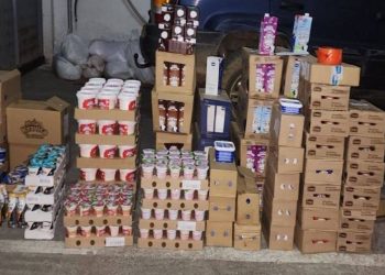 Ndalohen dy automjete që po futnin mallra të kontrabanduara nga Serbia