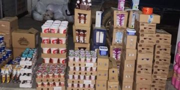 Ndalohen dy automjete që po futnin mallra të kontrabanduara nga Serbia