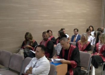 Gjyqi ndaj serbëve: Shtyhet seanca për Reçakun, shkak avokatët