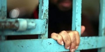 Drejtori i burgosur i spitalit në G@za përballet me gjendje kërcënúese për jetën, paralajmëron avokati