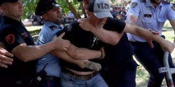 Protestuesit kërkojnë drejtësi sot para Gjykatës së Tiranës: Lironi çunat