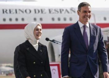 Kryeministri spanjoll Sanchez mbërrin në Ankara për Samitin e NATO-s
