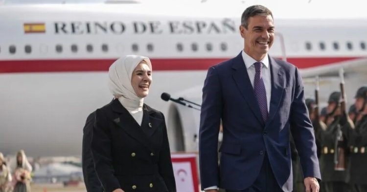 Kryeministri spanjoll Sanchez mbërrin në Ankara për Samitin e NATO-s