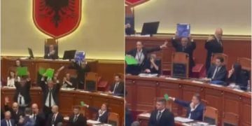 Edi Rama largohet nga Kuvendi, opozita hedh shishe dhe karton drejt tij