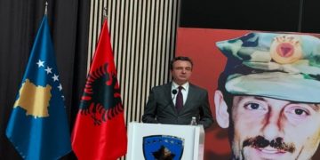 Kurti: Tahir Sinani një nga lúftëtarët më të spikatur të çështjes kombëtare