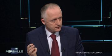 Servili ndron vetëm padronin