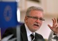 Eurodeputeti gjerman: Pres shkarkimin e ministres serbe, deklarata të tilla s’mund të injorohen