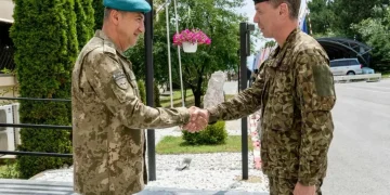 Ulutaş vlerëson kontributin e Letonisë në misionin e KFOR-it