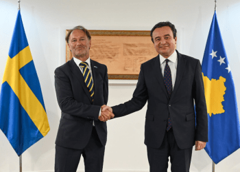 Kurti falënderon ambasadorin suedez në përfundim të mandatit: Suedia ka qenë pranë Kosovës në ditët më të vështira