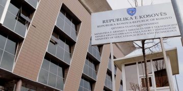 MASh publikon rezultatet e mbështetjes financiare për 599 studentet vajza/gra në programet STEM