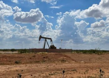 Çmimet e naftës stabilizohen mes përpjekjeve për paqe SHBA–Iran