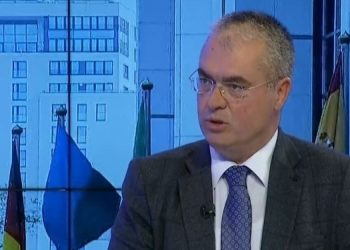Vuçiq rikthen Millosheviqin, “Bota Serbe” me strategji kundër Kosovës