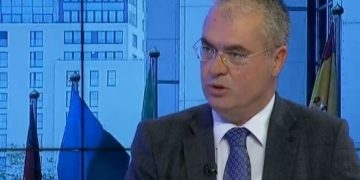 Vuçiq rikthen Millosheviqin, “Bota Serbe” me strategji kundër Kosovës