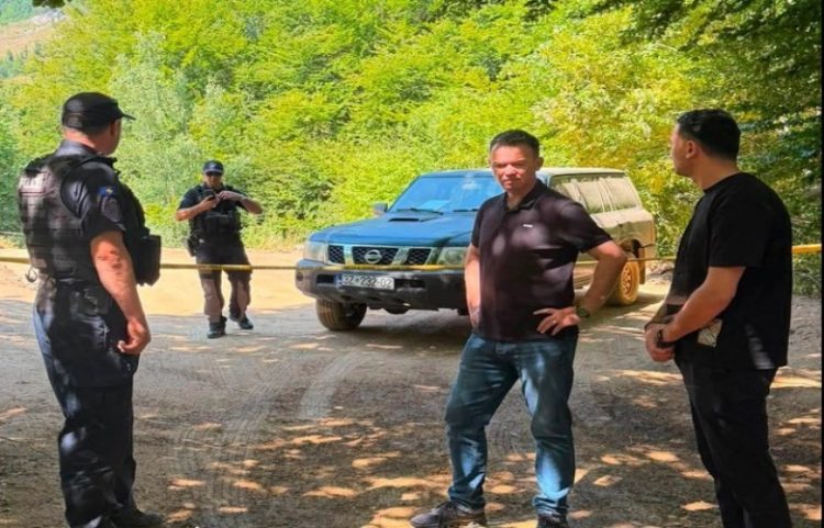 Peci viziton gërmimet në Kalludër: Kosova ende i ka varret e hapura