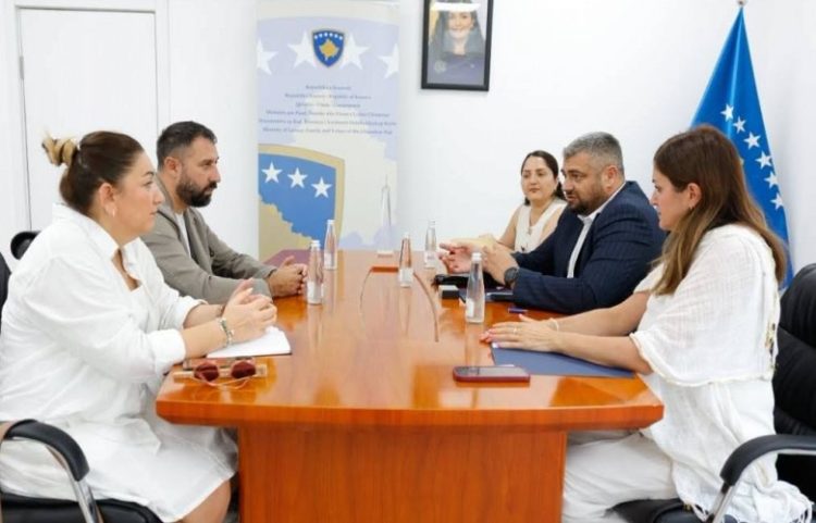 Hoti takon Krasniqin, flasin për bashkëpunimet në fushën e punësimit