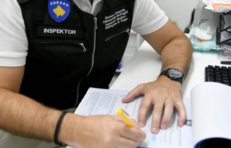 IQMT intensifikon kontrollet, gjenden produkte qumështi me mospërputhje