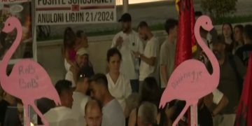Protesta në Tiranë në ditën e 83-të