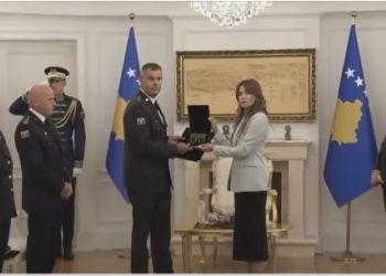 Haxhiu dekreton gjeneralët e rinj të FSK-së