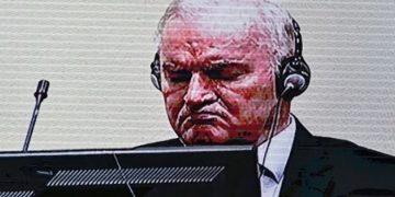 Reagime për mundësinë që krímineli Mlladiq të v@rroset me nderime në Serbi