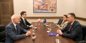 Konjufca priti në takim lamtumirës Ambasadorin e Francës