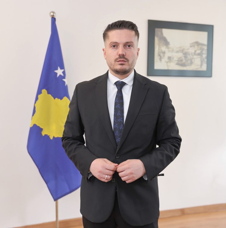 Ministria: Shtesat për fëmijë nuk ndalen, do të dyfishohen