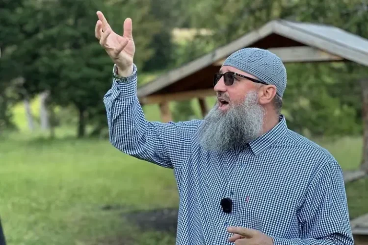 Dëbohet nga Kosova predikuesi islamik nga Bosnja