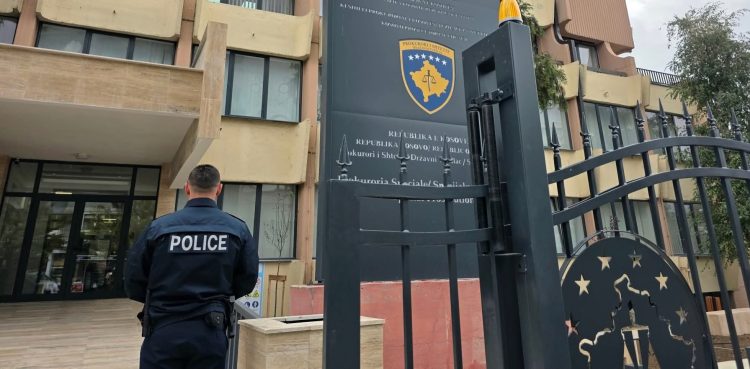 Arrestohet një person i dyshuar për krime lufte kundër popullsisë civile në Zubin Potok
