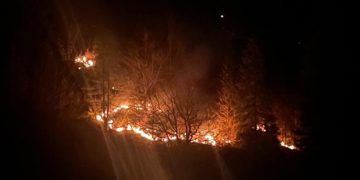 Rreziku nga zjarret, Agjencia e Menaxhimit Emergjent apel urgjent për bujqit dhe qytetarët