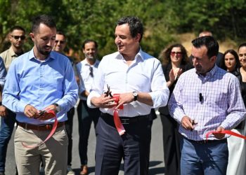 Përurohet projekti për rehabilitimin dhe asfaltimin e rrugës Shipashnicë- Desivojcë- Terstenë