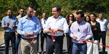 Përurohet projekti për rehabilitimin dhe asfaltimin e rrugës Shipashnicë- Desivojcë- Terstenë