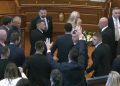 Tensione në Kuvend