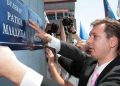 Analistët në Serbi: Vuçiq po përdor struktura kriminale parapolicore për të frikësuar kundërshtarët