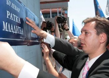 Analistët në Serbi: Vuçiq po përdor struktura kriminale parapolicore për të frikësuar kundërshtarët