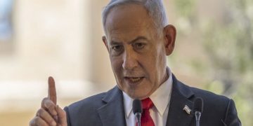 Netanyahu i jep një mundësi planit për Gazën, ushtria izraelite po tërhiqet