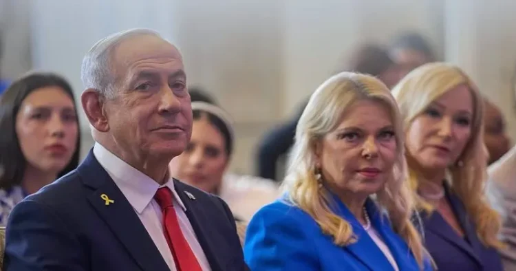 “Më urdhëroi të pastroja dyshemenë duke u zvarritur”/ Ish-punonjësi akuzon Sara Netanyahun për keqtrajtim