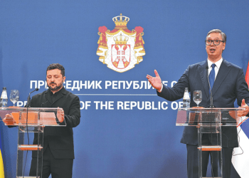 “Rusia ta njohë pavarësinë e Kosovës” – reagime të forta në Moskë pas vizitës së Zelenskyt në Serbi