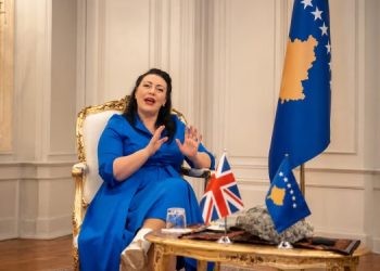 Kearns: Evropa t’i “luftojë” lidhjet Serbi – Rusi – Kinë, Britania qëndron përkrah Kosovës