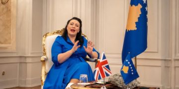Kearns: Evropa t’i “luftojë” lidhjet Serbi – Rusi – Kinë, Britania qëndron përkrah Kosovës