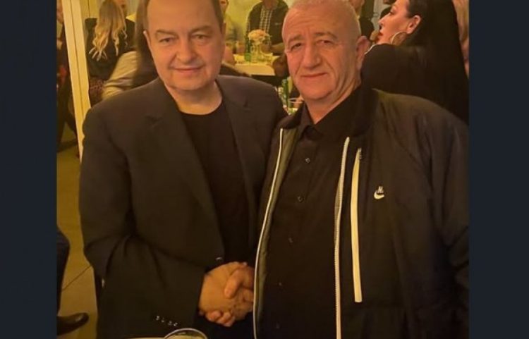 I arrestuari për spiunazh bashkë me Daçiqin: Mustafa publikon foton